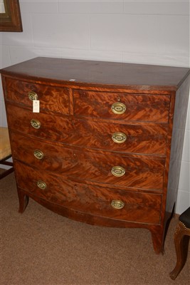 Lot 483 - Chest of drawers