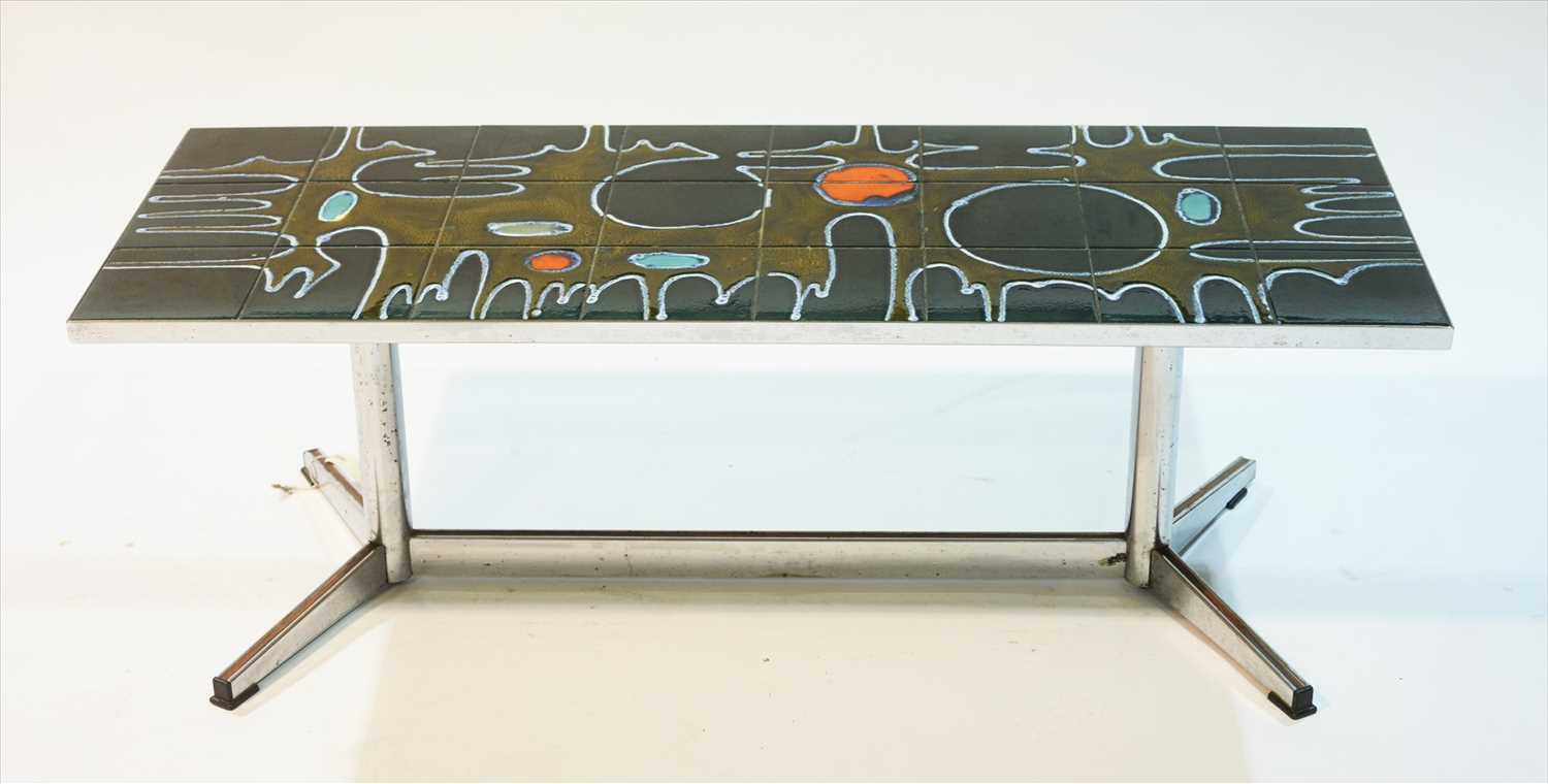 Lot 975 - Retro Poole style coffee table