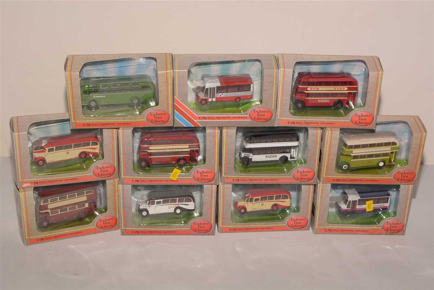 Lot 1350 - Die-cast model buses by Exclusive First Editions.