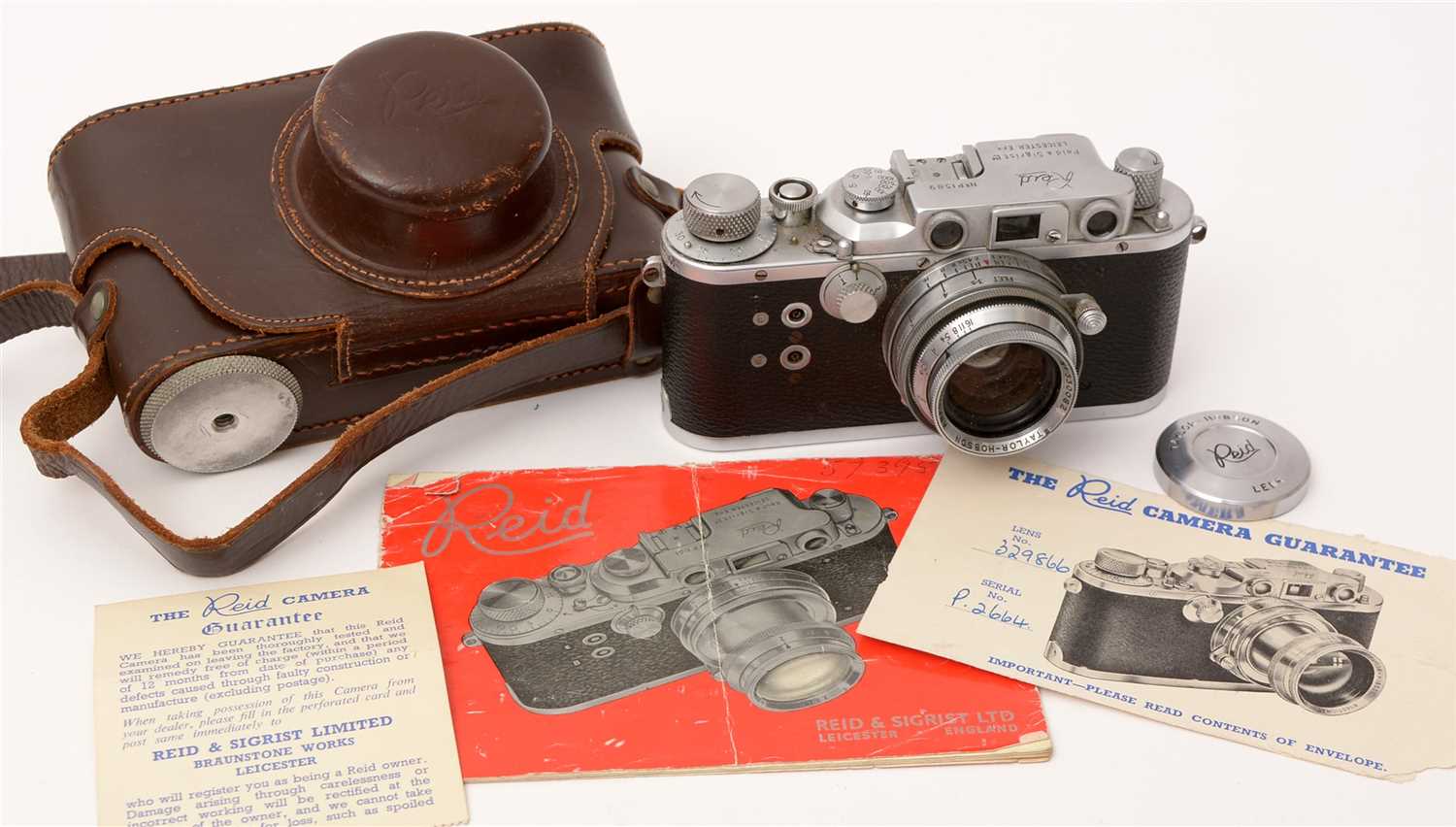 Lot 1432 - A Reid III 35mm rangefinder camera.