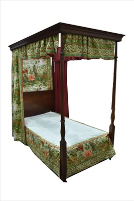 Lot 1153 - A Georgian style mahogany single tester bed,.