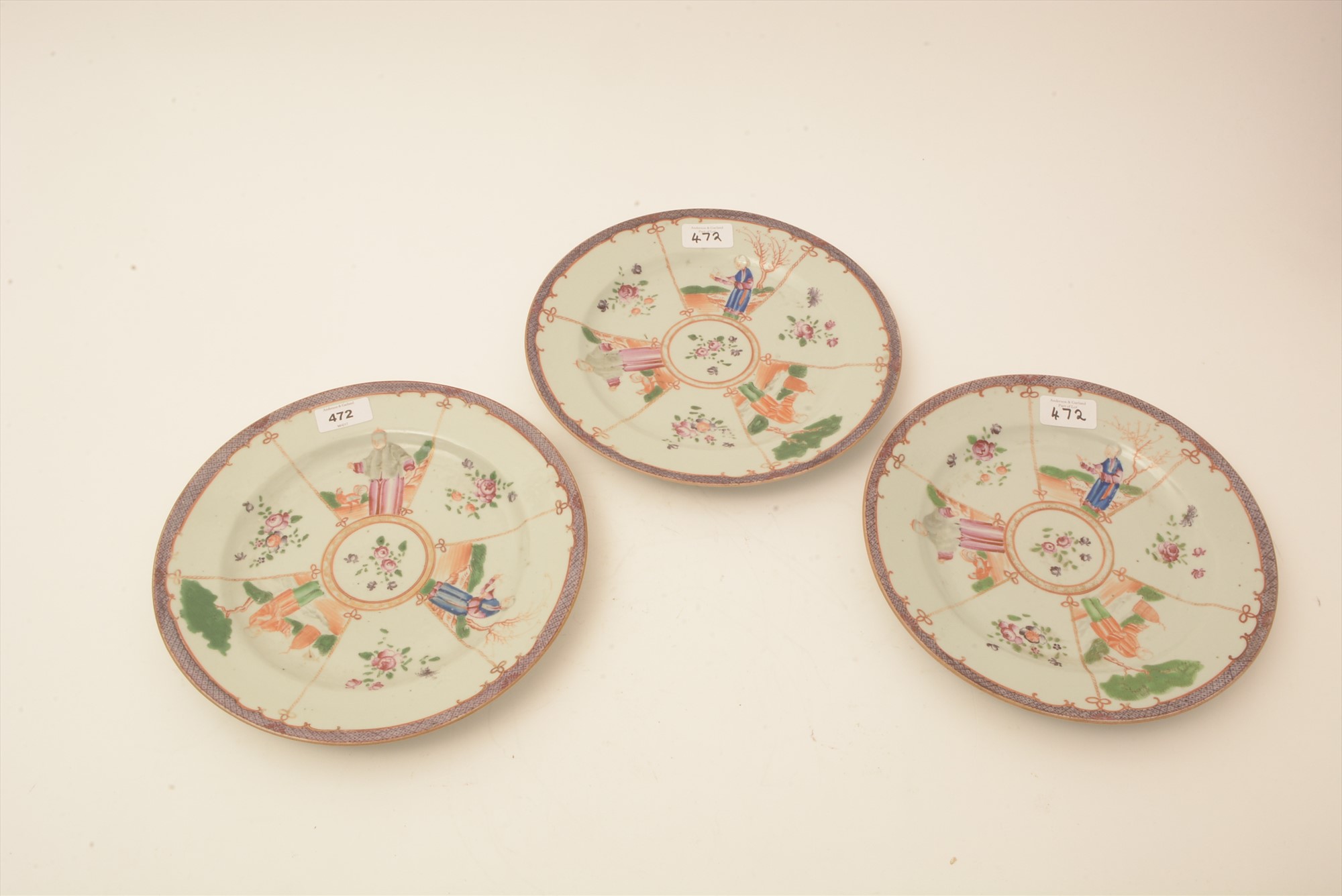 Lot 472 - Five Chinese export plates