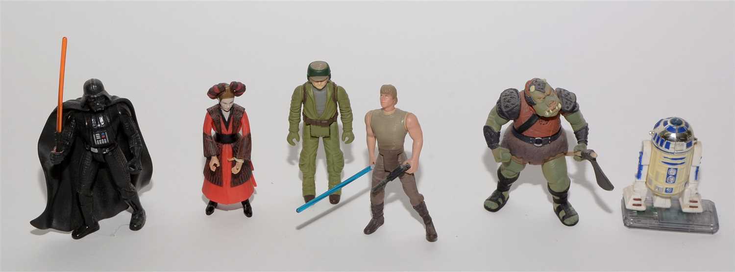 Lot 1214 - Star Wars figurines.