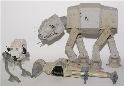 Lot 1234 - Star Wars walkers and other items.
