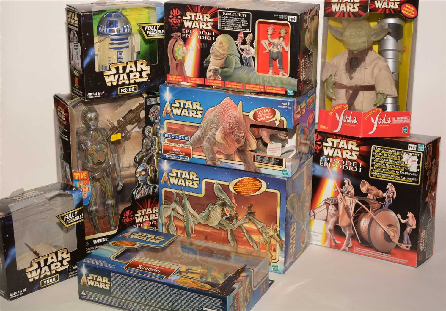 Lot 1239 - Star Wars figurines and robots.