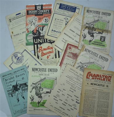 Lot 1511 - Newcastle United football programmes