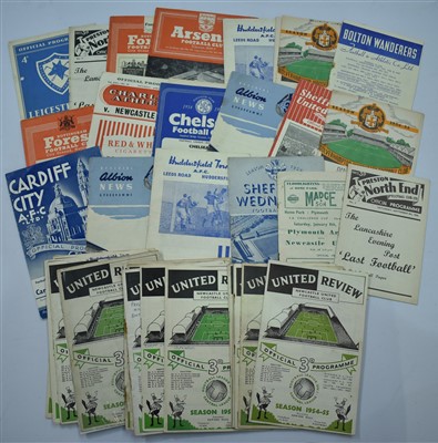 Lot 1517 - Newcastle United football programmes