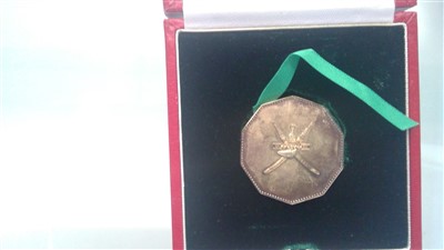 Lot 40 - Limited edition Oman coin