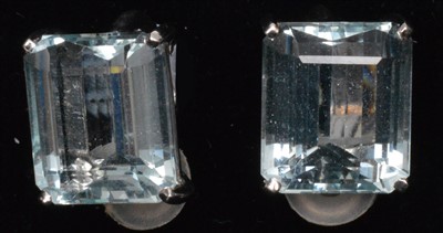Lot 92 - A pair of aquamarine earrings