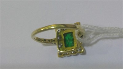 Lot 64 - Emerald and diamond ring