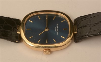 Lot 30 - Patek Philippe 'Golden Ellipse': An 18ct. gold lady's watch.