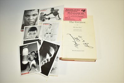 Lot 1079 - Muhammad Ali signed book