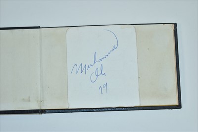 Lot 1080 - Muhammad Ali autograph