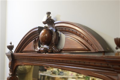 Lot 420 - A large Victorian mahogany serpentine front...