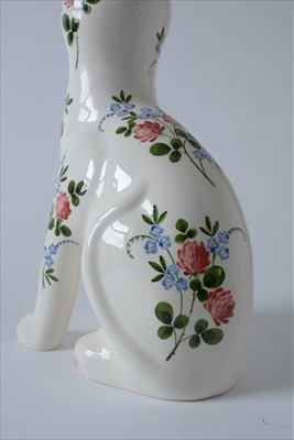 Lot 576 - Griselda Hill Wemyss ware cat