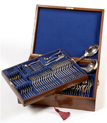 Lot 252 - Canteen of cutlery