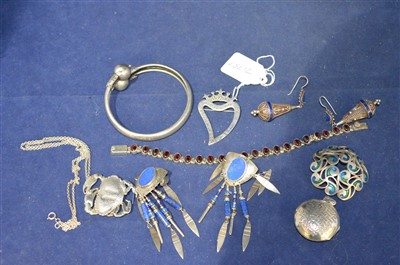 Lot 64 - Silver jewellery