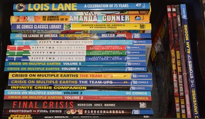 Lot 1069 - DC Comics graphic novels an d albums