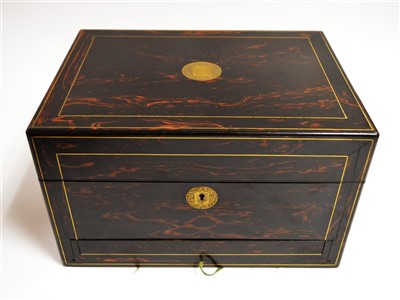 Lot 1086 - Victorian vanity case.