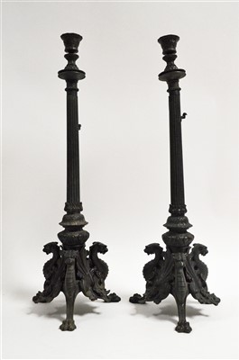 Lot 1029 - A pair of candlesticks