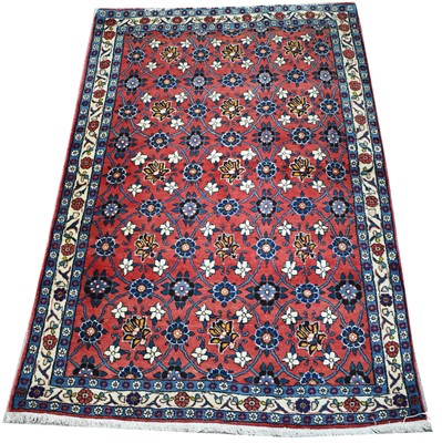 Lot 940 - Varamin rug