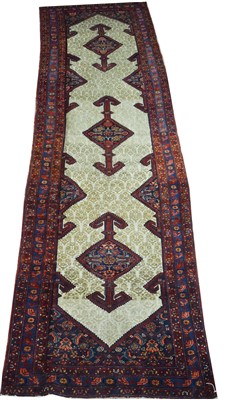 Lot 966 - Sarab runner