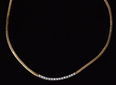 Lot 154 - Diamond necklace