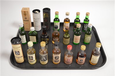 Lot 450 - Whisky miniatures