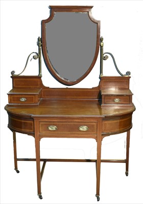 Lot 1132 - Edwardian breakfront dressing table.