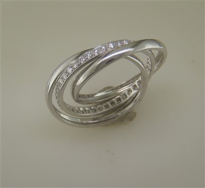 Lot 179 - Diamond Russian style ring