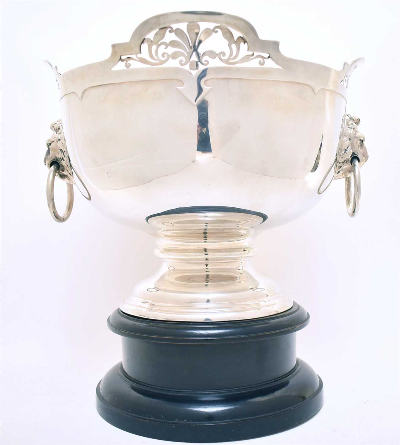 Lot 269 - Silver punch bowl