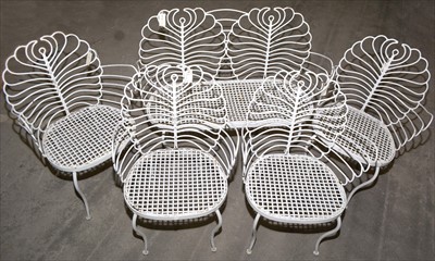 Lot 1100 - Garden seating