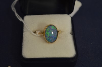 Lot 374 - Opal ring