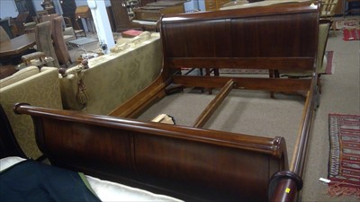 Lot 343 - Sleigh bed