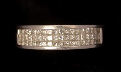 Lot 243A - Diamond ring