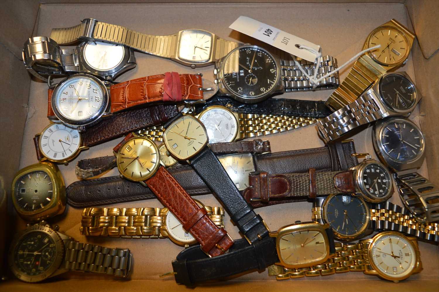 Lot 401 - Mixed watches