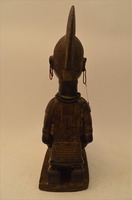 Lot 1536 - Yoruba figure