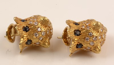 Lot 145 - Gem set cheetah earrings