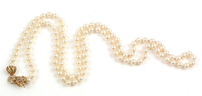 Lot 159 - Pearl dragon necklace