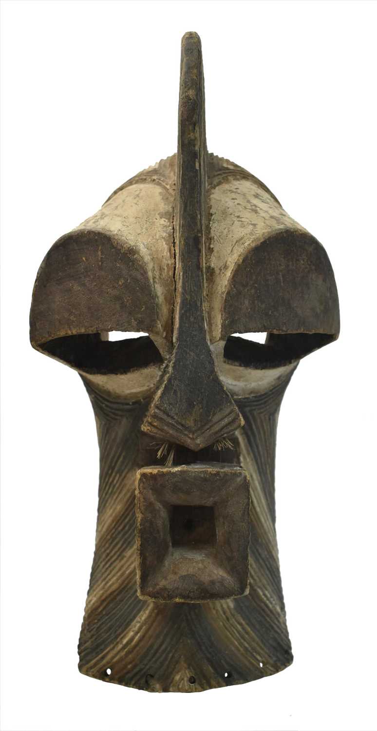 Lot 1505 - Kifwebe mask