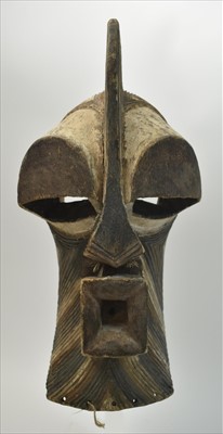 Lot 1505 - Kifwebe mask