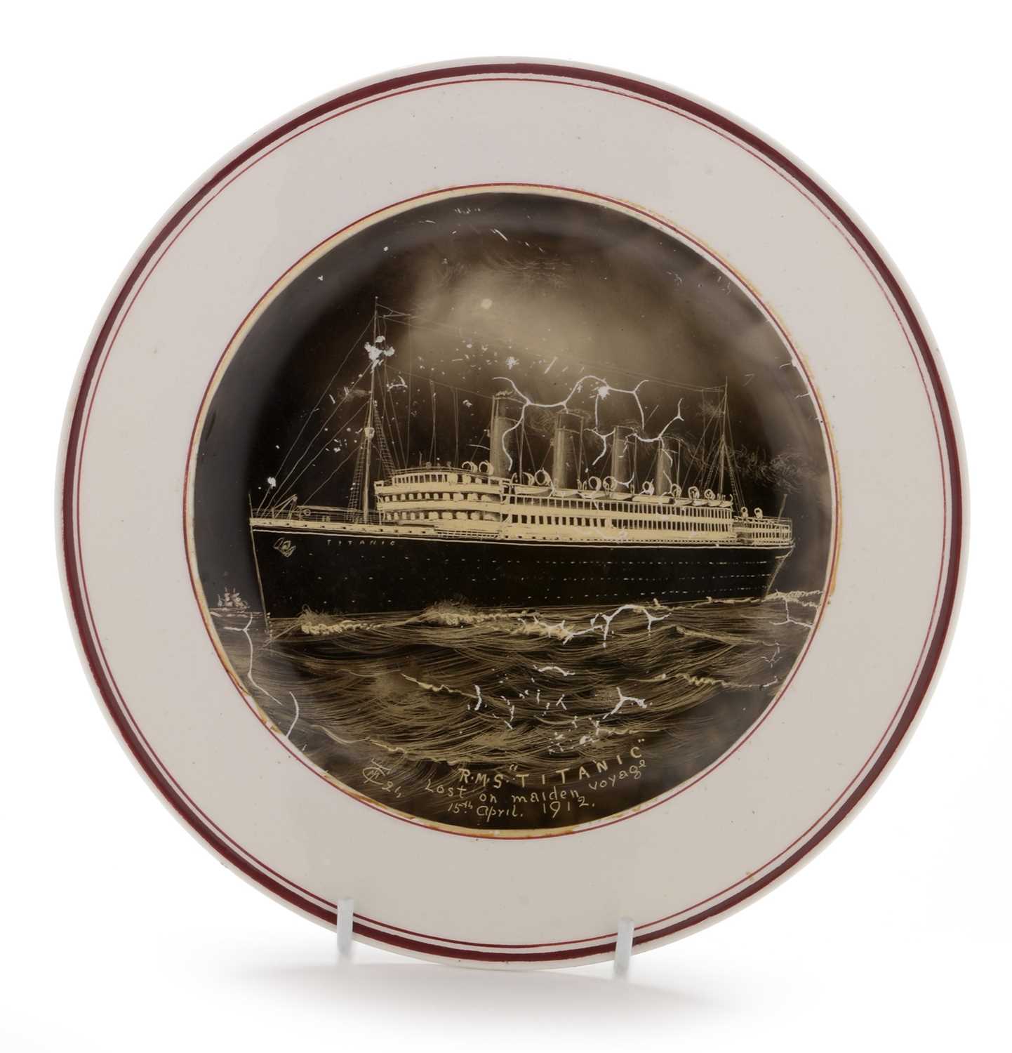 Lot 469 - Titanic commemorative plate