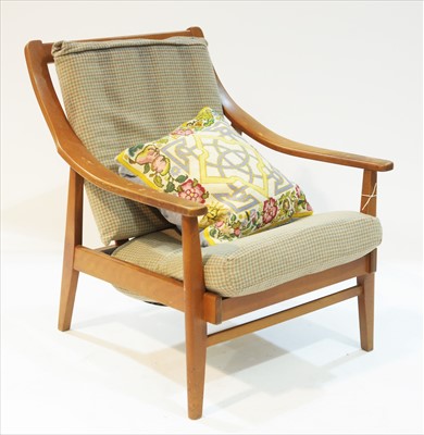 Lot 941 - An easy chair.