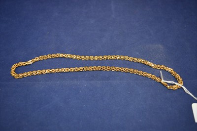 Lot 18 - Gold necklace