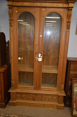 Lot 477 - Display cabinet