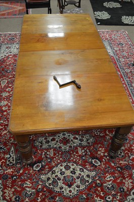 Lot 419 - dining table