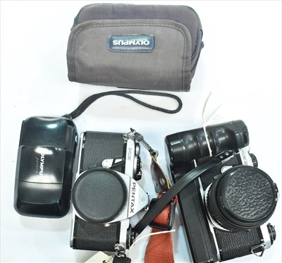 Lot 1115 - Camera equipment