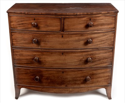 Lot 1077 - Bowfront chest of drawers