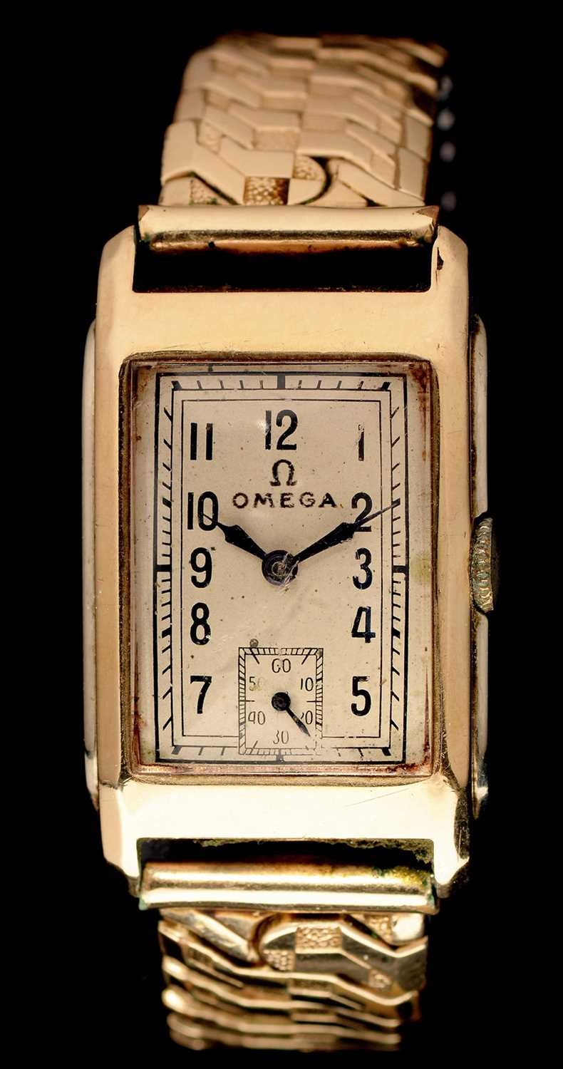 Lot 26 - Omega wrist watch