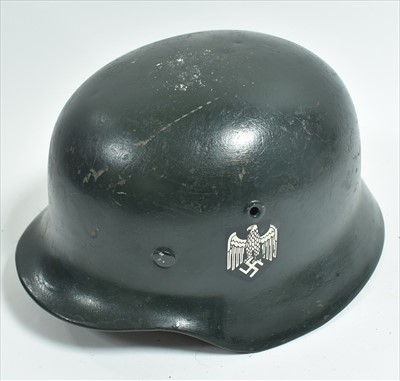 Lot 1174 - German M35 helmet